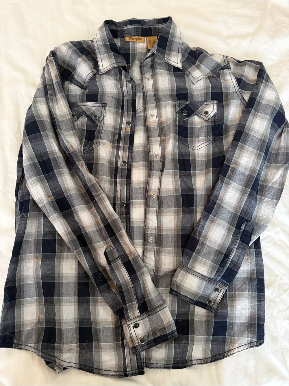 Wrangler womens blue & White Plaid Button-Down Shirt